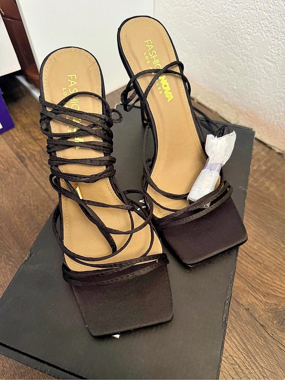 Fashion Nova Strappy Heels in Black US 7 Like New